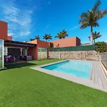 Chalet In Maspalomas With Heated Pool San Bartolome de Tirajana (Gran Canaria)